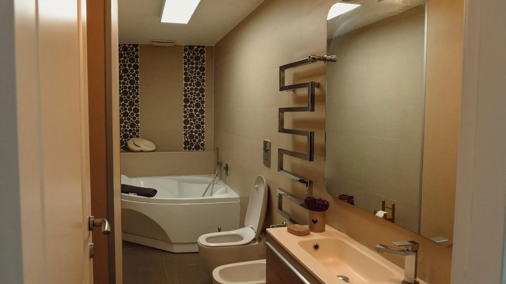 Lo Specchio Dei Papiri Bed & Breakfast Naples 0*,  Italy