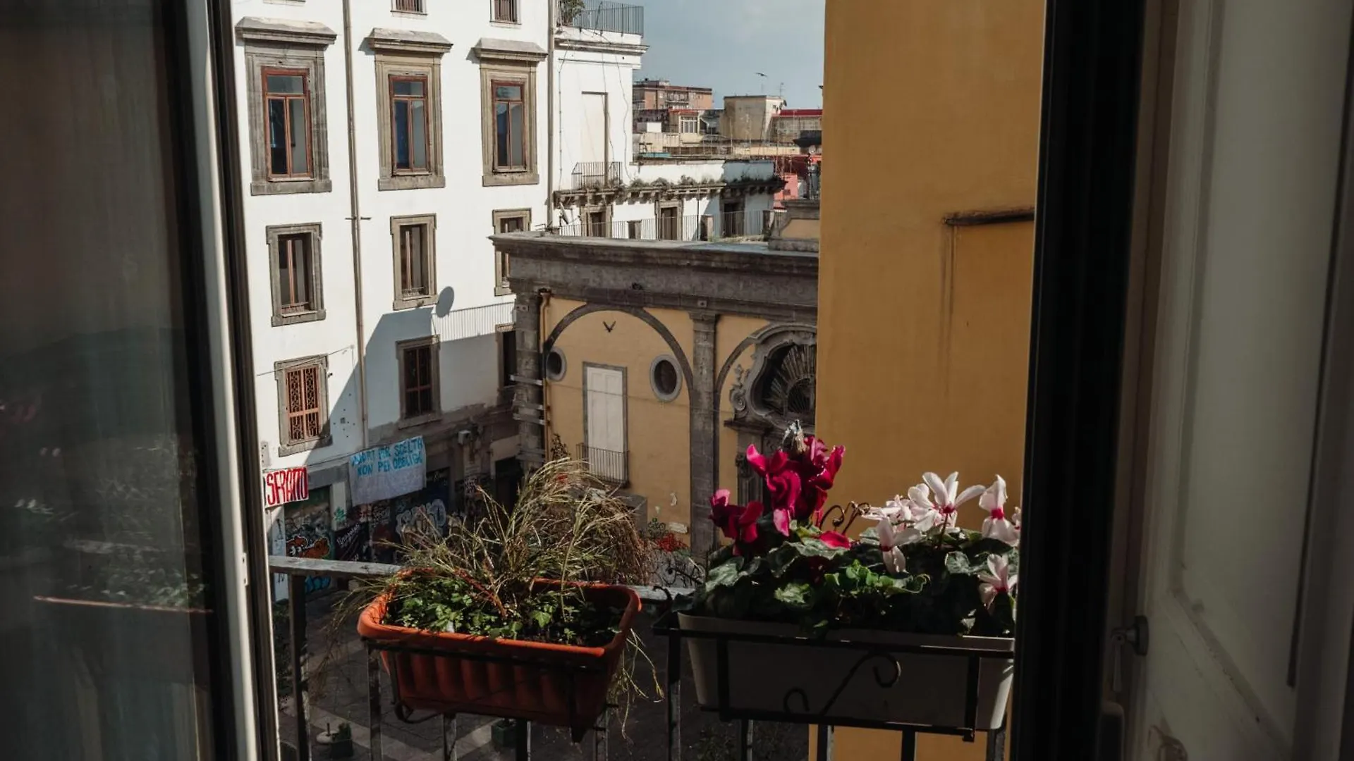 Lo Specchio Dei Papiri Bed & Breakfast Naples