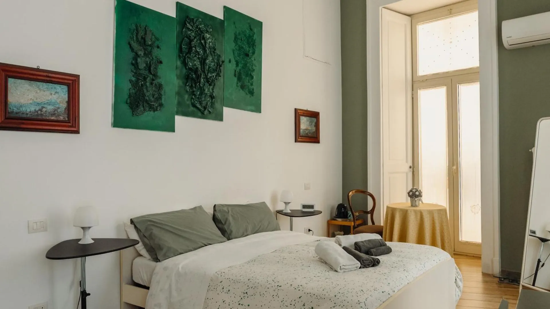 Lo Specchio Dei Papiri Bed & Breakfast Naples 0*,